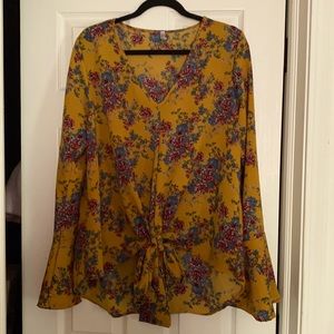 Acting Pro Blouse w/tie